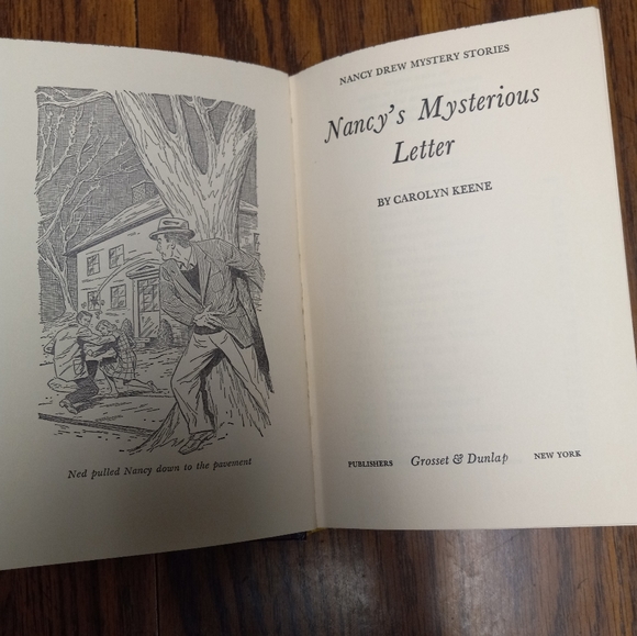 Nancy Drew #8 "Nancy's Mysterious Letter". - Picture 4 of 4